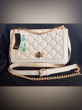 Badgley Mischka Quilted Cream Crossbody with Gold Chain